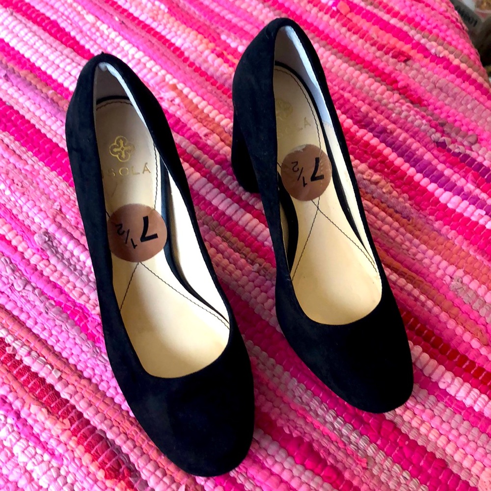 Isola black heels